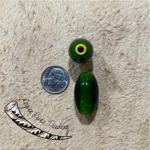 Green with Yellow Core "Hudson Bay" Oval 15x26mm (10 count)